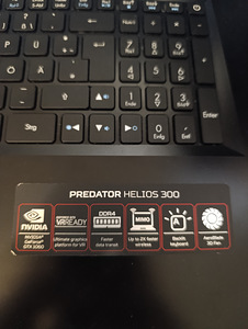 Acer predator helios 300 mänguri sülearvuti (10 foto / 10)