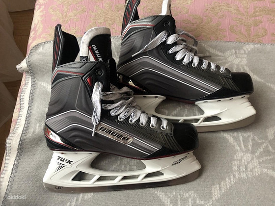 BAUER VAPOR X700 (10.5 D)