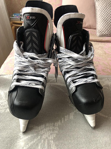 BAUER VAPOR X700 (10.5 D) (2 фото из 7)