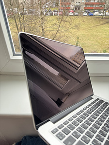 Apple Macbook Pro 13 (5 фото из 10)