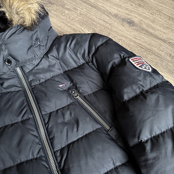 Tommy Hilfiger