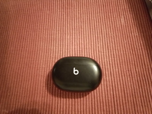 Beats Studio Buds (3 foto / 4)