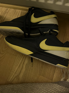Basketball shoes Nike Ja Morant 1 (1 foto / 3)