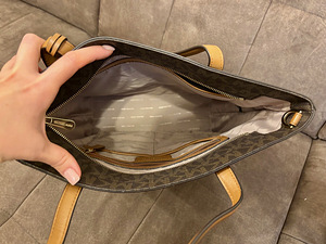 Сумка Michael Kors (3 фото из 6)