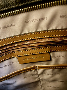 Сумка Michael Kors (4 фото из 6)