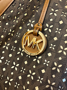 Сумка Michael Kors (5 фото из 6)