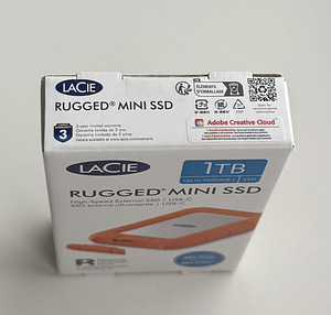 LaCie Rugged Mini SSD 1TB , Orange (5 фото из 5)