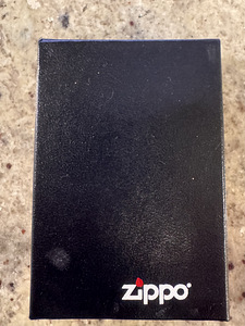 Zippo (2 foto / 3)