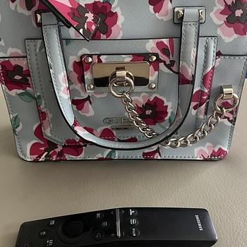 Сумка Guess