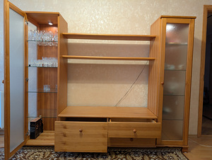 Шкаф (3 фото из 3)