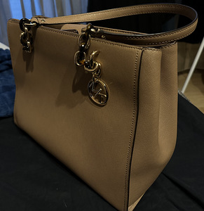 Сумка Michael Kors (1 фото из 2)