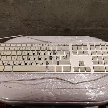 Клавиатура Apple