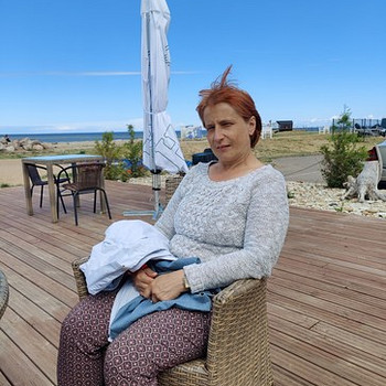 Naine otsib tööd Ida-Virumaal