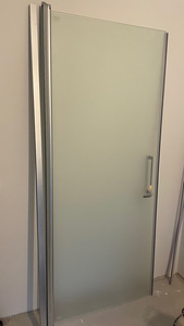 MÜÜA UUS DUśHIUKS/SEIN (1 foto / 1)