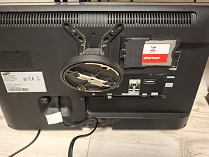 Televiisor Samsung 22, starmani digibox, TP link ruuter. (4 foto / 4)