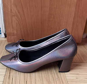 Туфли женские (4 фото из 10)