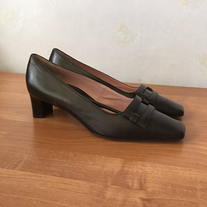 Туфли женские (3 фото из 10)