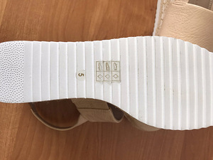 Туфли женские (9 фото из 10)