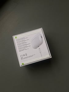 AirPods Pro 2nd Gen (2 фото из 2)