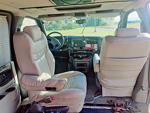 Chevrolet Express 1500 ConversionVAN Limited SE AWD INVABUSS (11 фото из 14)