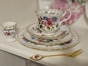 Royal Albert "Flower of the Month" August (4 foto / 8)
