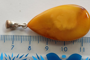 Серебряные подвески 925 с янтарем (3 фото из 8)