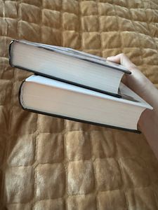 Книги (5 фото из 5)