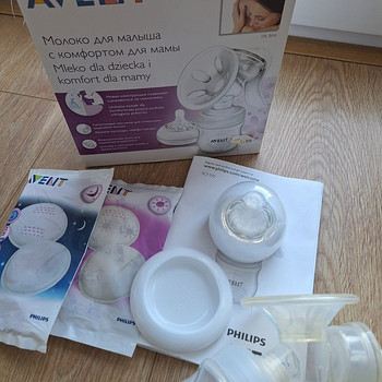 Ручной молокоотсос Philips AVENT.
