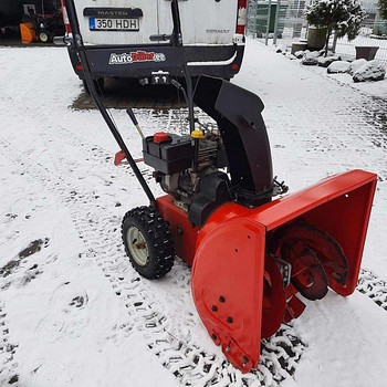 Хороший снегоуборщик MTD 50