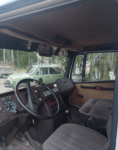Puksiir mercedes benz vario kandevõime 3300 (10 foto / 10)