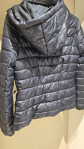 Женские куртки (3 фото из 5)