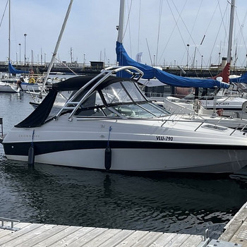 Crownline 210CCP+ koos haagisega – hind on alandatud oktoobr