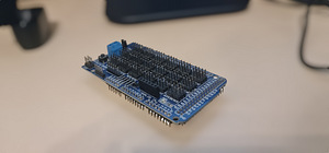 Arduino MEGA Sensor Shield v2 (1 foto / 2)
