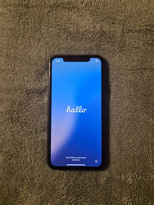 iPhone 11 64 ГБ (4 фото из 4)