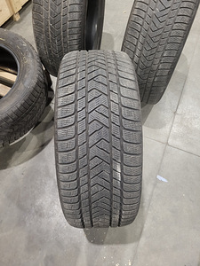 Резина pirelli 275/55R20 (2 фото из 7)