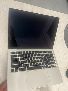 MacBook Air M2 8 256GB (1 фото из 6)