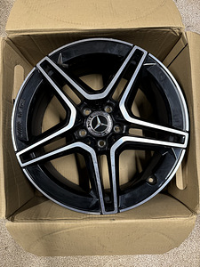 18" Mercedes-Benz AMG originaalvelg 5x112 (1tk) (1 foto / 3)