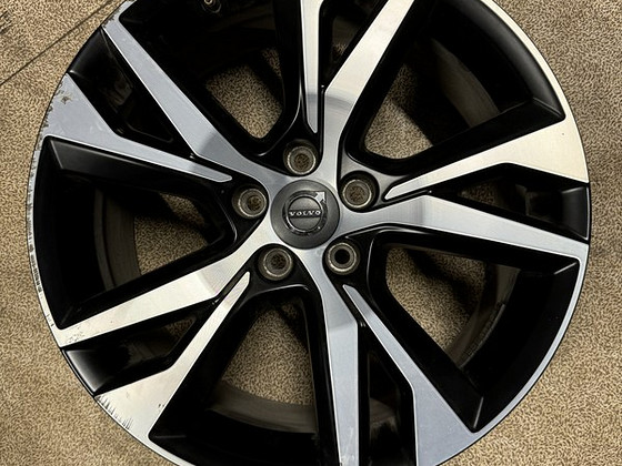 18" Volvo originaalvelg 5x108 (1tk)
