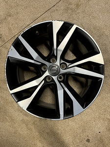 18" Volvo originaalvelg 5x108 (1tk) (1 foto / 3)
