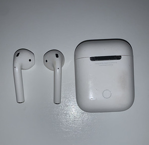 Airpods (1 фото из 1)