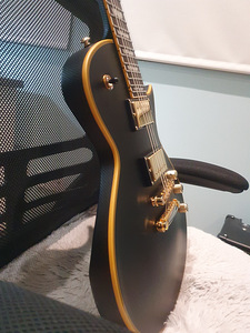 Бывшая в употреблении электрогитара ESP LTD EC-1000VB/Duncan (4 фото из 10)