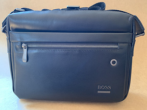 Сумка Hugo Boss (1 фото из 4)