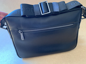 Сумка Hugo Boss (3 фото из 4)