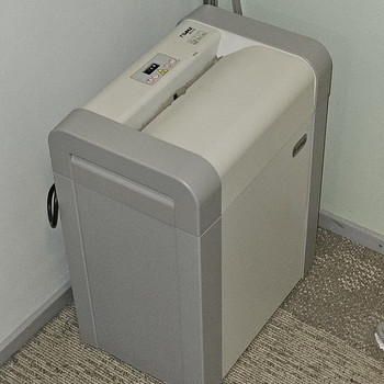 Шредер Dahle 30114
