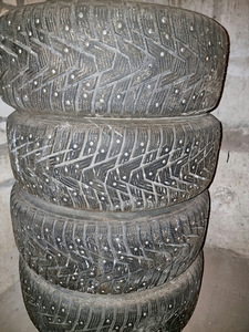 Литые диски R16 + зимняя резина Honda (4 фото из 6)
