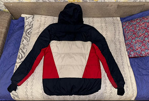 Зимняя куртка Tommy Hilfiger (2 фото из 3)