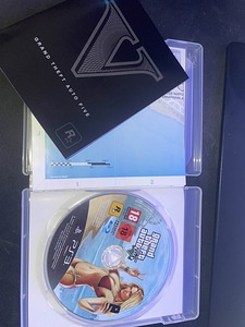 Playstation 3 Grand theft auto V (2 фото из 2)