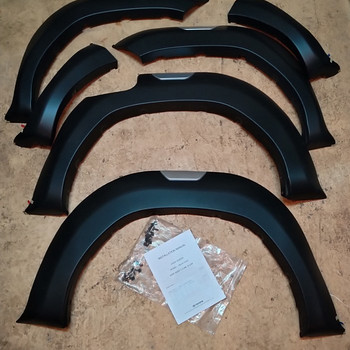 Toyota Hilux tiivalaiendid PC403-0K014