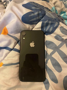 iPhone XR (2 фото из 6)