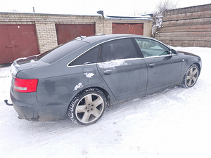 Audi A6 C6 седан на запчасти (3 фото из 10)